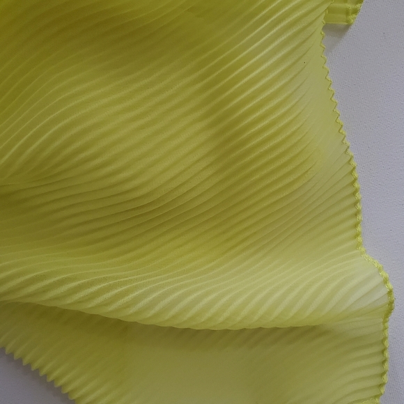 ACCORDION PLEATED SCARF - LIGHTWEIGHT - Picture 3 of 4